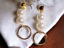 Load image into Gallery viewer, Handmade Faux Pearl  Clip On Earrings gold
