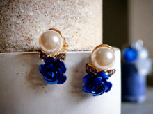 Load image into Gallery viewer, Faux Pearl and rose cluster Clip On Earrings
