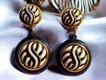 Load image into Gallery viewer, 1980s Vintage Abstract Acrylic Clip On Earrings
