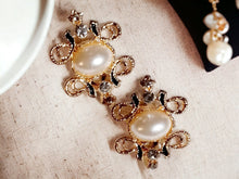 Load image into Gallery viewer, Vintage style Rhinestone and Pearl Stud Clip On Earrings
