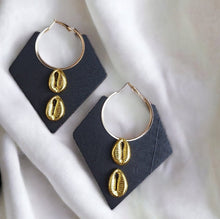 Load image into Gallery viewer, Large Wood and Metal and cowrie  Hoop Earrings Black
