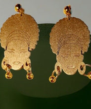 Load image into Gallery viewer, Handpainted Afrocentric Clip On Earrings gold
