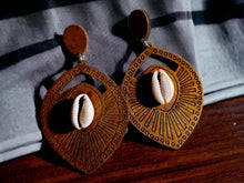 Load image into Gallery viewer, Clip On boho Wood and Cowrie Shell Earrings
