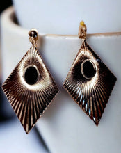 Load image into Gallery viewer, Silver Extra Large Handmade Hammered Metal Disc Clip On Earrings silver
