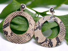 Load image into Gallery viewer, Faux Snakeskin Hoop Clip On Earrings beige and black
