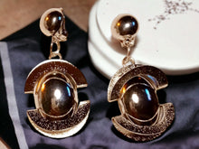 Load image into Gallery viewer, Vintage Silver Metal Art Deco Design Clip On Earrings
