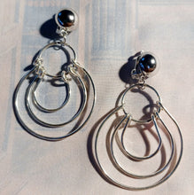 Load image into Gallery viewer, Small Minimalist Silver Metal Multi Hoop Clip On Earrings
