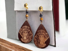 Load image into Gallery viewer, Natural Wood Queen Nefertiti Statement Clip On Earrings
