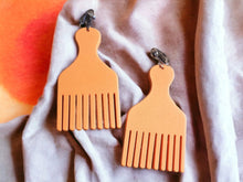 Load image into Gallery viewer, Natural Wood Pastel Afro Pick Clip On Dangle Earrings
