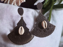 Load image into Gallery viewer, Handmade Wood and Cowrie Boho Clip On Dangle Earrings black

