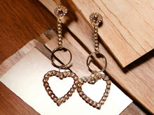 Load image into Gallery viewer, Handmade Gold Metal chain heart Hoop Clip On Earrings

