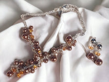 Load image into Gallery viewer, Handmade Grapevine design faux Pearl Clip on earrings and necklace Set
