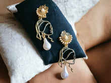 Load image into Gallery viewer, Pop Art girl with a pearl Earrings Clip on Style

