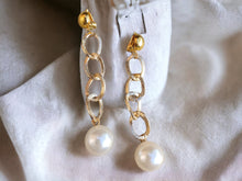 Load image into Gallery viewer, Handmade Faux Pearl and chain Dangle Earrings Clip on gold
