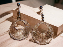 Load image into Gallery viewer, Handmade Abstract Wire Metal Hoop Clip On Earrings silver
