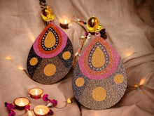 Load image into Gallery viewer, Handmade wood and glitter Clip On Earrings
