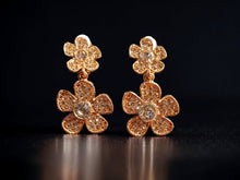 Load image into Gallery viewer, Small Rhinestone Daisy Clip On Earrings 1.5 inch
