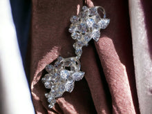 Load image into Gallery viewer, Rhinestone Grapevine Stud Cluster Clip On Earrings
