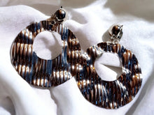 Load image into Gallery viewer, Handmade crinkle Metal Hoop Clip On Earrings silver
