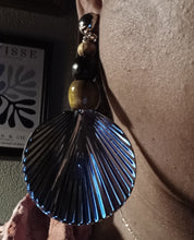 Load image into Gallery viewer, Hammered Metal Boho Disc Clip On Earrings silver
