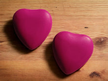 Load image into Gallery viewer, Chunky Wooden  Vintage Carved Heart Clip On Earrings pink
