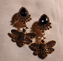 Load image into Gallery viewer, Handmade Rhinestone Clip On Bumblebee  Earrings  gold
