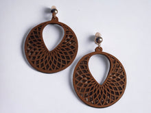 Load image into Gallery viewer, Natural Wood Boho Hoop Clip On Dangle Earrings brown
