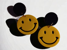 Load image into Gallery viewer, Small Handmade Acrylic Pop Art Clip On Earrings smiley face
