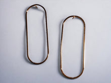 Load image into Gallery viewer, Minimalist Metal hoop Earrings (pierced ears)
