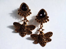 Load image into Gallery viewer, Handmade Rhinestone Clip On Bumblebee  Earrings  gold
