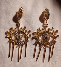 Load image into Gallery viewer, Handmade Rhinestone Eye Dangle Clip On Earrings gold
