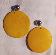 Load image into Gallery viewer, Classic Minimalist Wooden Disc Clip on Earrings yellow 2.5 inch

