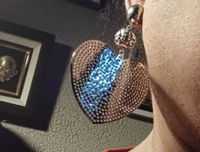 Load image into Gallery viewer, Hammered Metal Heart Clip on Earrings
