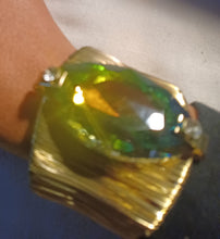 Load image into Gallery viewer, Giant Aurora borialis crystal Necklace bracelet and  Clip On Earrings Set handmade new
