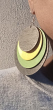 Load image into Gallery viewer, Clip on Multi Layer Wooden Disc Earrings
