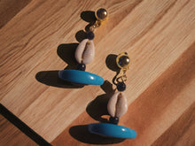 Load image into Gallery viewer, Vintage Handmade Cowrie Shell Clip On  Earrings
