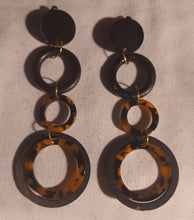 Load image into Gallery viewer, Handmade Tortoise Acrylic and wood Multi hoop Clip On Earrings
