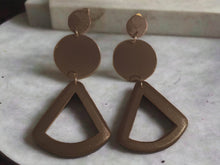 Load image into Gallery viewer, Handmade Natural Boho Wooden Clip On Earrings black
