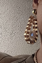 Load image into Gallery viewer, Handmade Faux Pearl and chain Dangle Earrings Clip on silver
