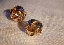 Load image into Gallery viewer, Classic Gold Knot Clip On Earrings
