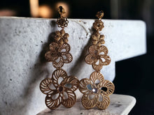 Load image into Gallery viewer, Handmade Hammered Metal Daisy Clip On Earrings silver 7 inch
