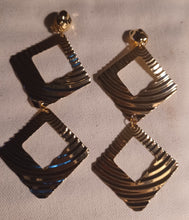 Load image into Gallery viewer, Handmade Hammered Metal  square Disc Clip On Earrings gold
