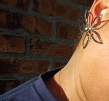 Load image into Gallery viewer, Large Mid Century Sunburst gold metal Daisy  Earrings pierced ears
