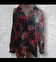 Load image into Gallery viewer, Ladies Graffiti floral print Satin Blouse L new
