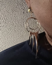 Load image into Gallery viewer, Gold Metal tassel Clip On Earrings
