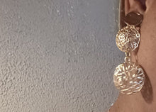 Load image into Gallery viewer, Abstract wire Metal Clip On Earrings gold 2.5 inch
