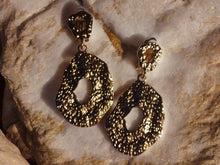 Load image into Gallery viewer, Hammered Metal Abstract clip on hoops
