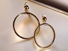 Load image into Gallery viewer, Classic style  Clip On  Hoop Earrings gold
