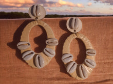 Load image into Gallery viewer, Natural Boho Raffia and cowrie Clip On Earrings
