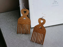 Load image into Gallery viewer, Afrocentric Adinkra Afro Pick Wooden Earrings light brown
